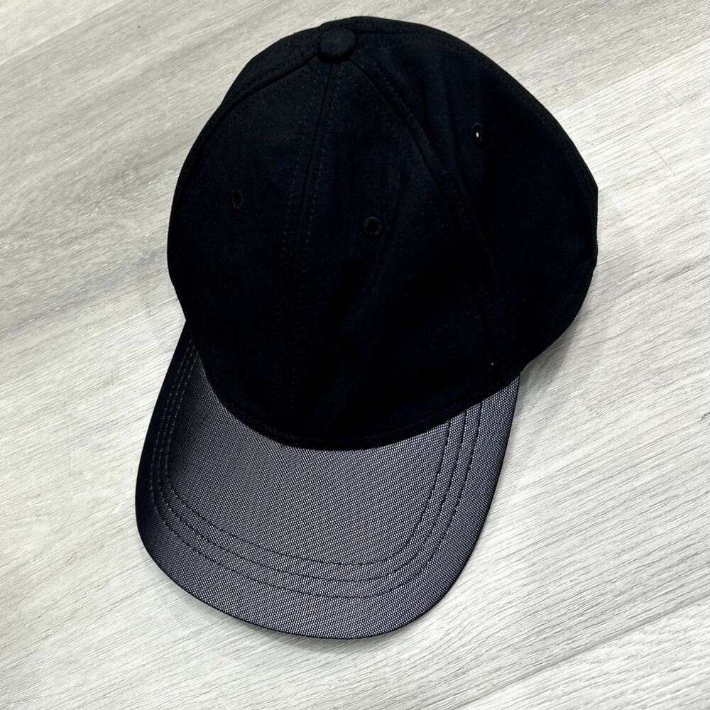Lululemon Reflective Black Hat